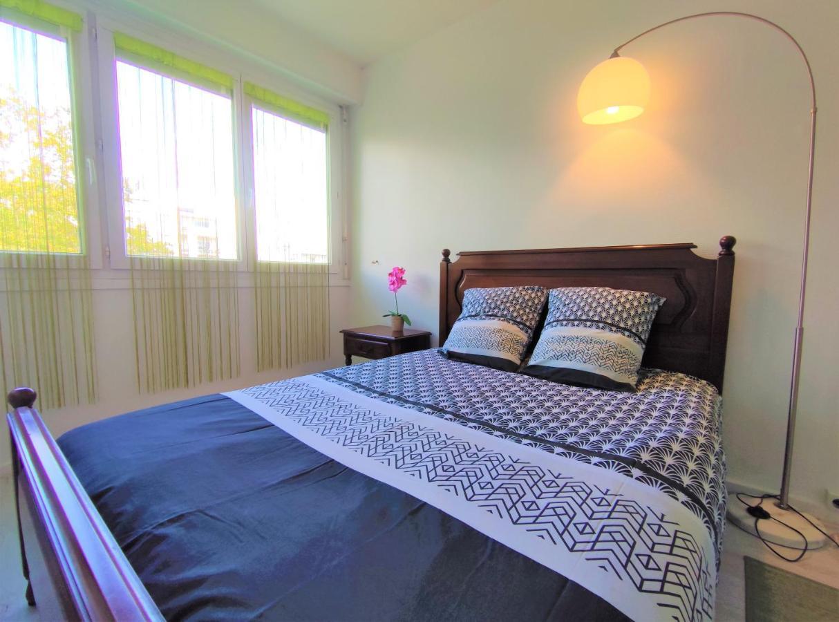 Appartement T3 Lumineux Et Tout Confort De 72 M2 Avec Parking Privatif La Rochelle  Bagian luar foto
