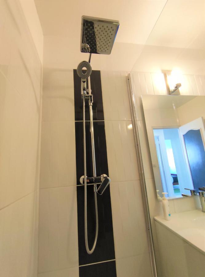 Appartement T3 Lumineux Et Tout Confort De 72 M2 Avec Parking Privatif La Rochelle  Bagian luar foto