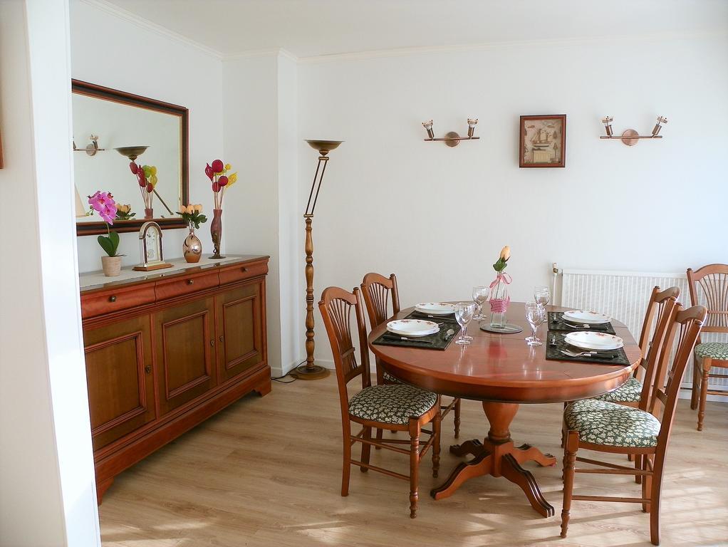 Appartement T3 Lumineux Et Tout Confort De 72 M2 Avec Parking Privatif La Rochelle  Bagian luar foto